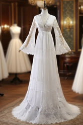 Elegant Long A-line V-Neck Tulle Lace Wedding Dress with Sleeves